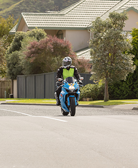 Bike riding straight 